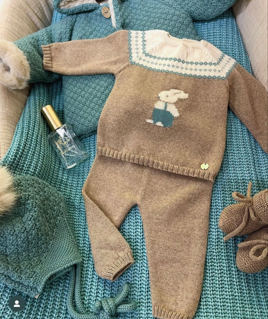 Conj. "CONEJO POMPON" marron